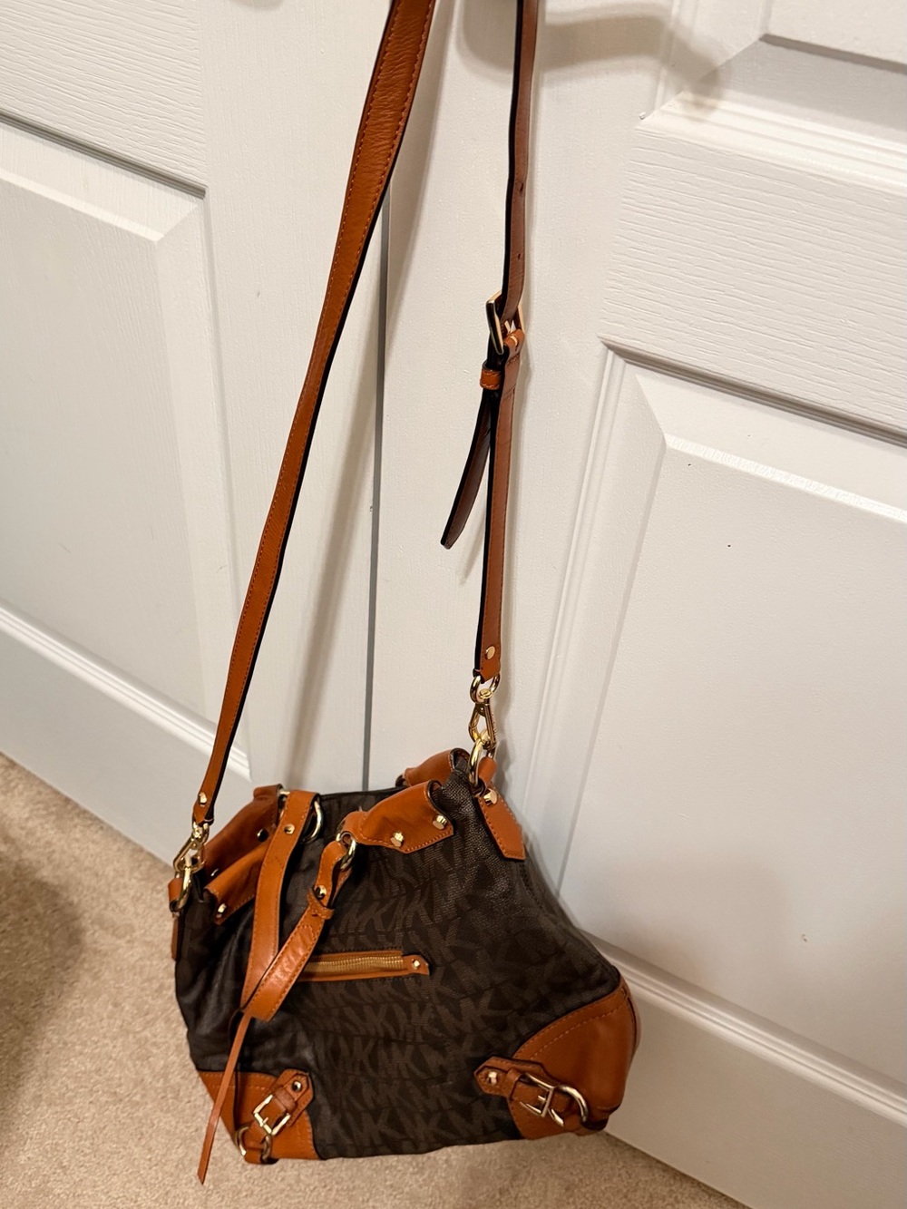 Michael Kors Brown & Tan MK Signature Shoulder Bag with Crossbody Strap - Picture 3 of 8